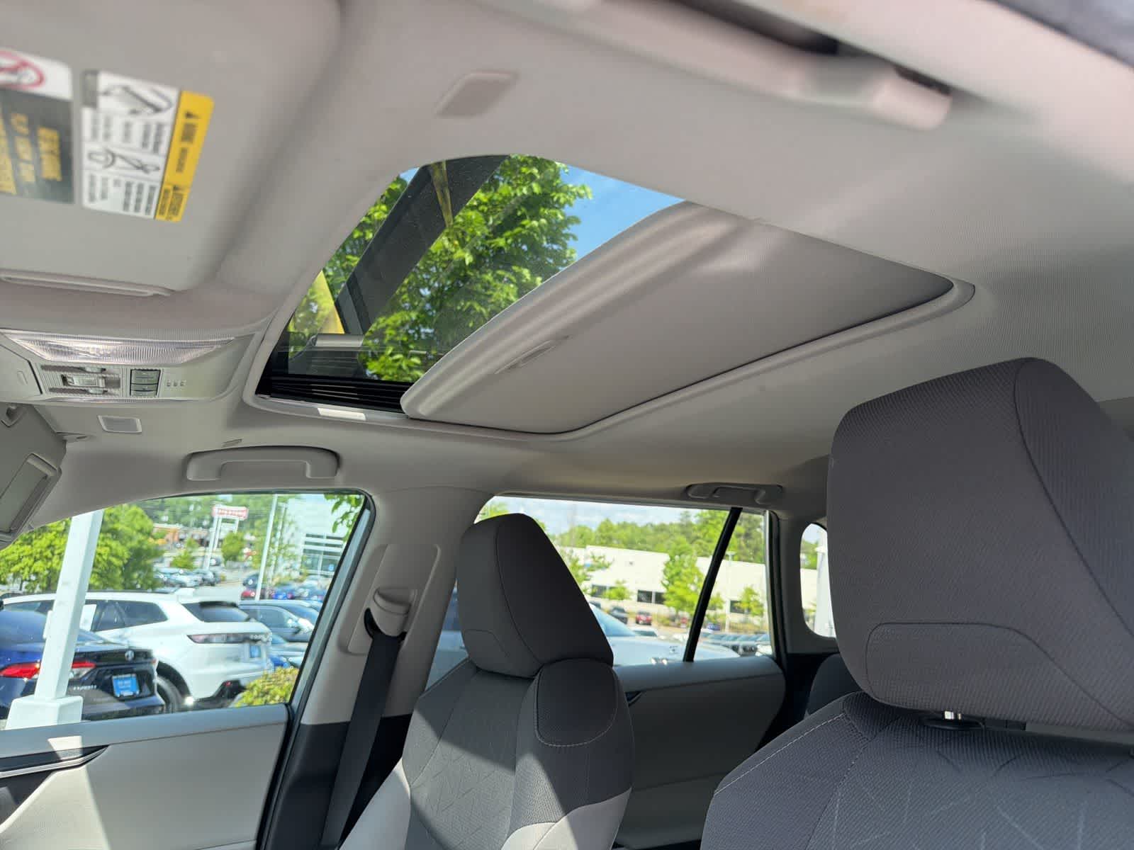 Thumbnail: 2023 Toyota RAV4 - 19