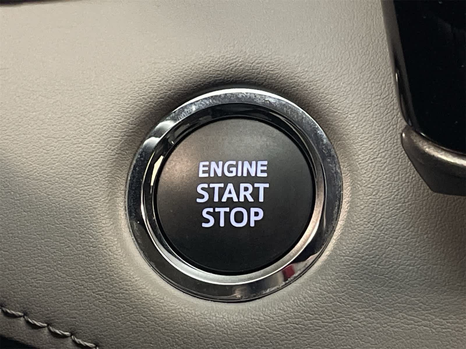 Thumbnail: 2023 Toyota Highlander - 5