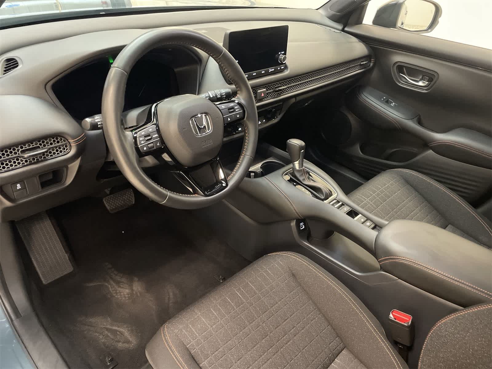 Thumbnail: 2023 Honda HR-V - 2