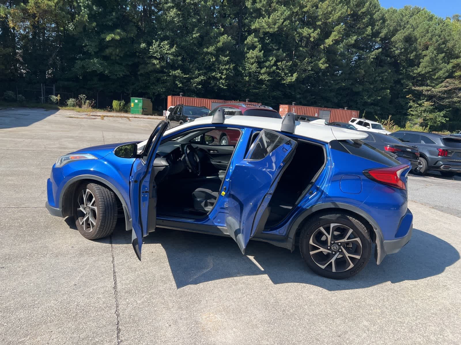 Thumbnail: 2018 Toyota C-HR - 18