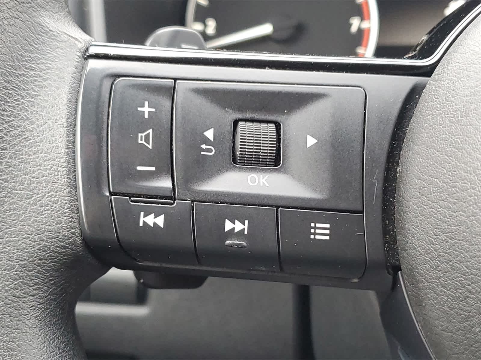 Thumbnail: 2021 Nissan Rogue - 10