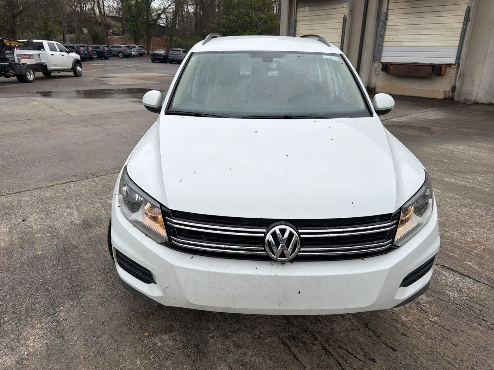 Thumbnail: 2016 Volkswagen Tiguan - 14