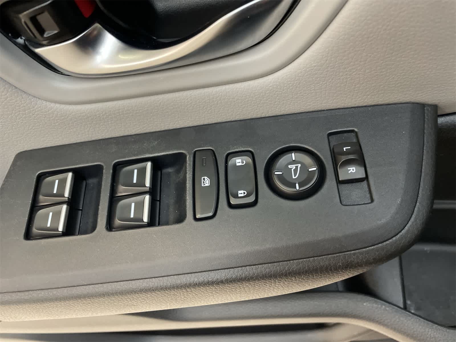 2023 Honda Pilot LX 15