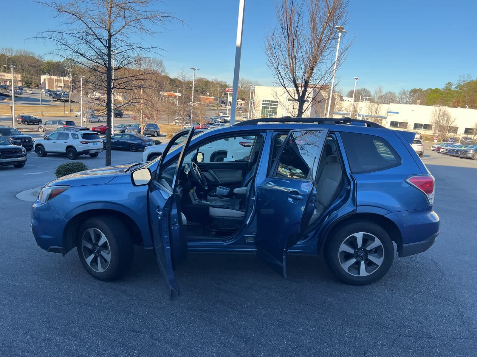 Thumbnail: 2017 Subaru Forester - 17
