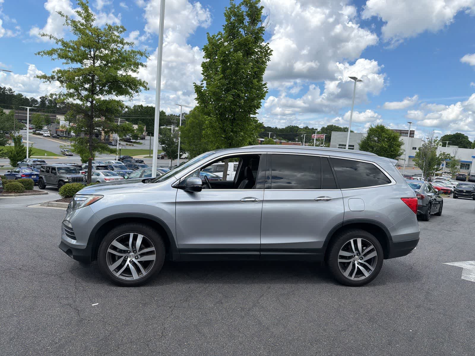 Thumbnail: 2016 Honda Pilot - 7