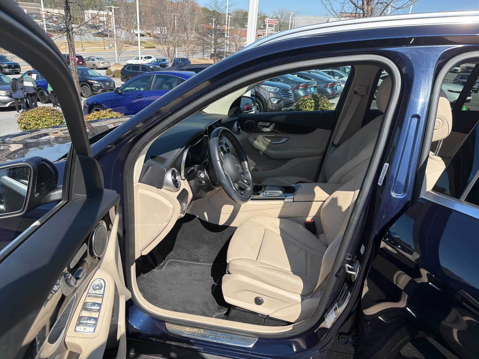 Thumbnail: 2021 Mercedes-Benz GLC - 16