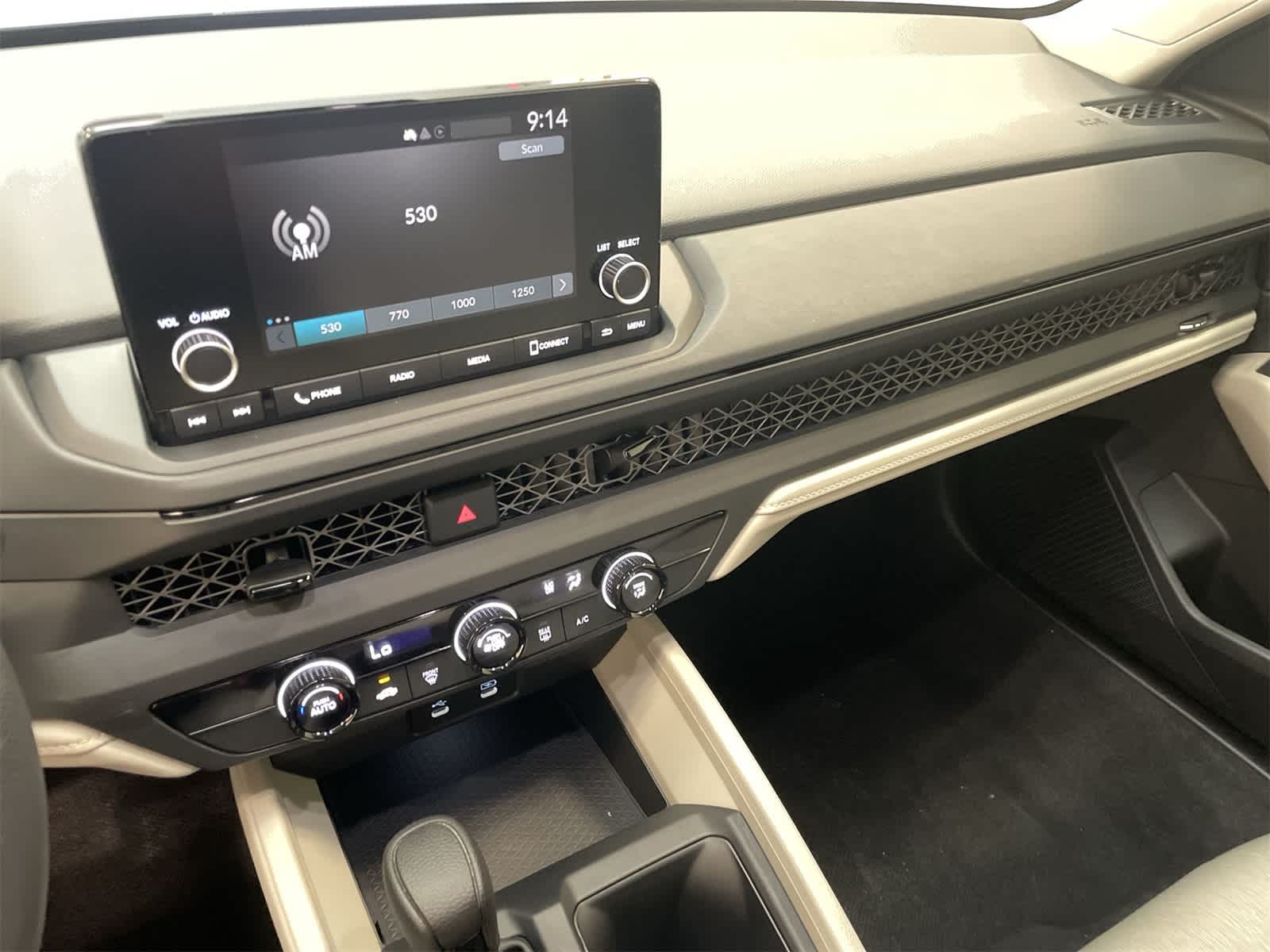 Thumbnail: 2025 Honda Accord - 28