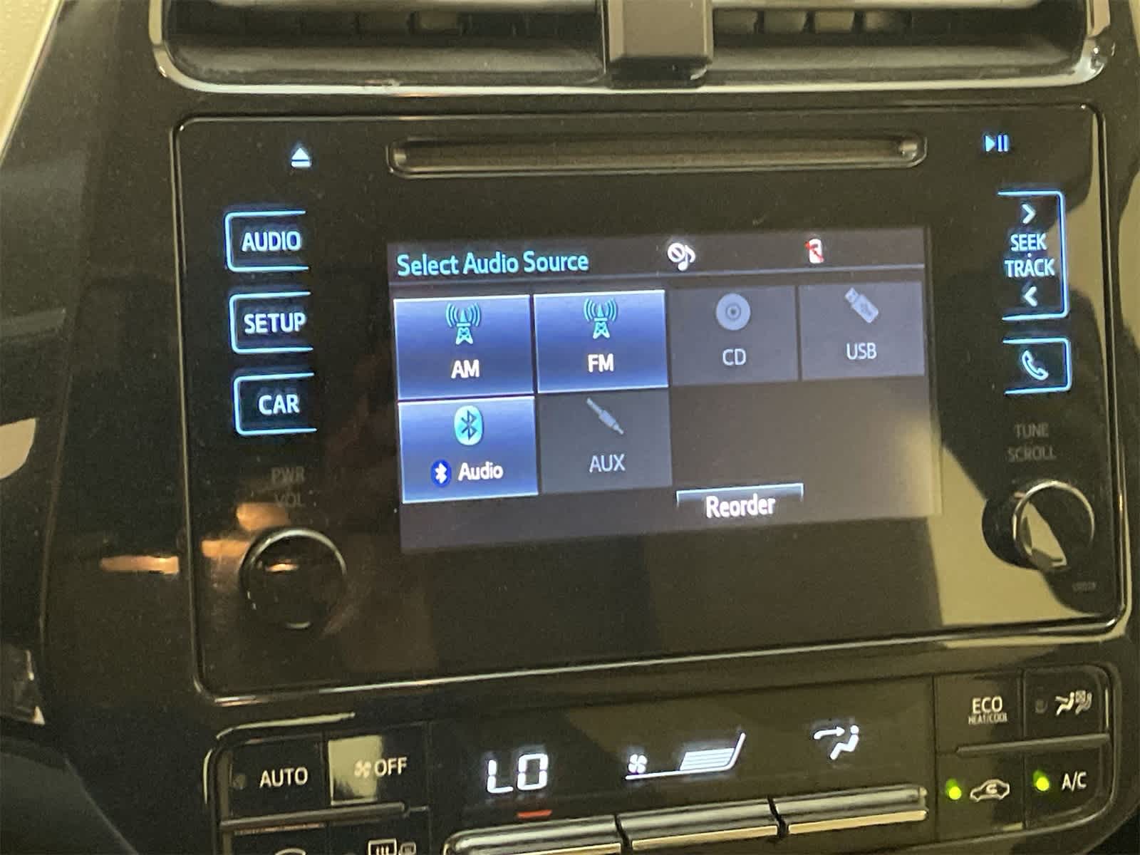 Thumbnail: 2016 Toyota Prius - 4