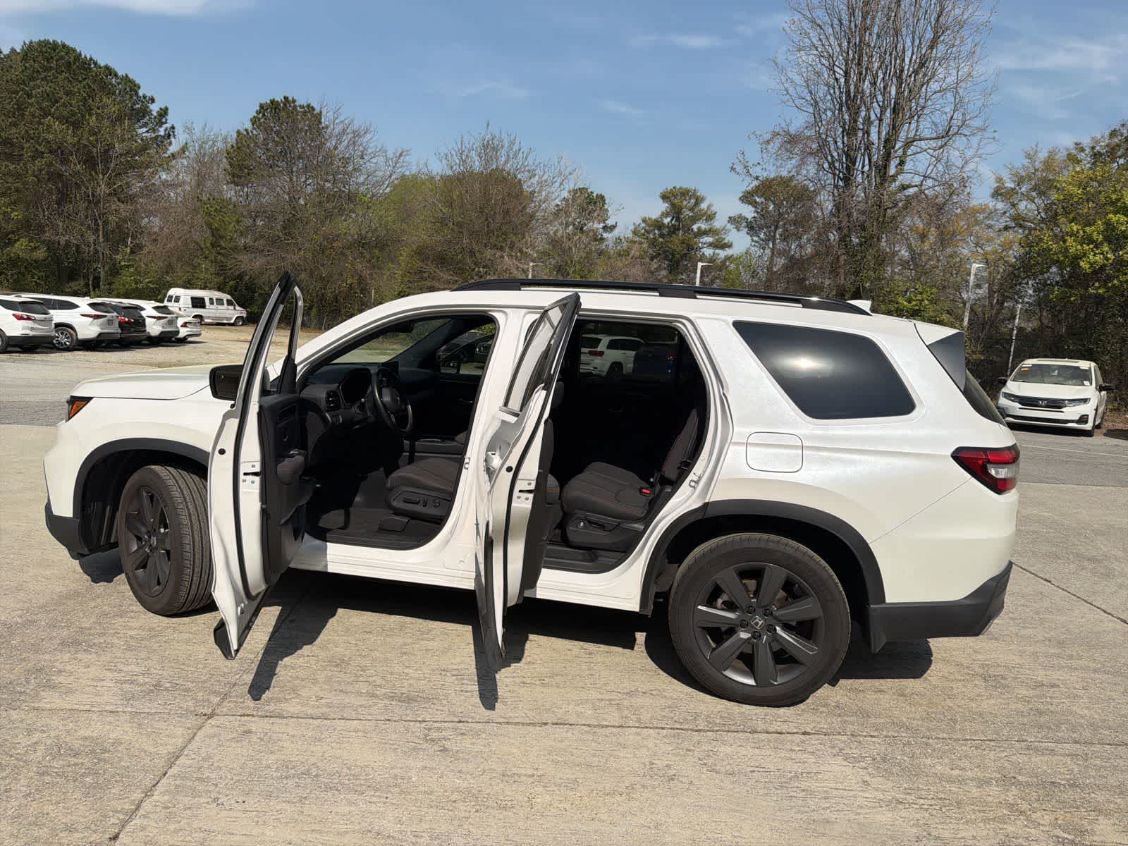 Thumbnail: 2025 Honda Pilot - 17