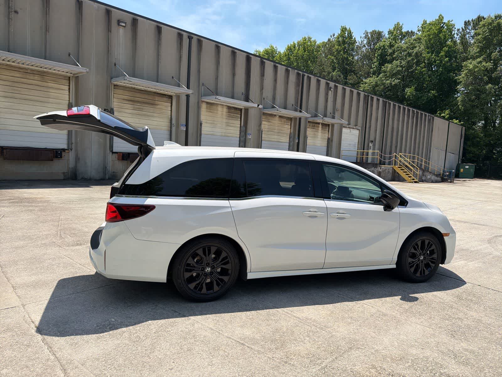 Thumbnail: 2025 Honda Odyssey - 13