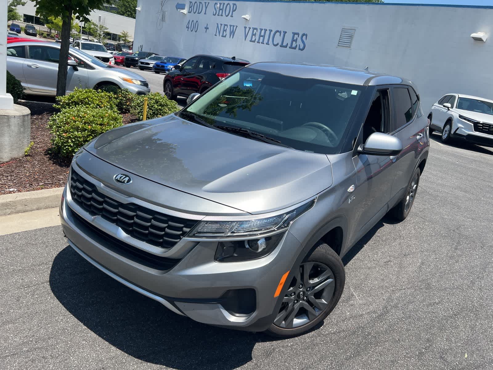 Thumbnail: 2021 Kia Seltos - 3