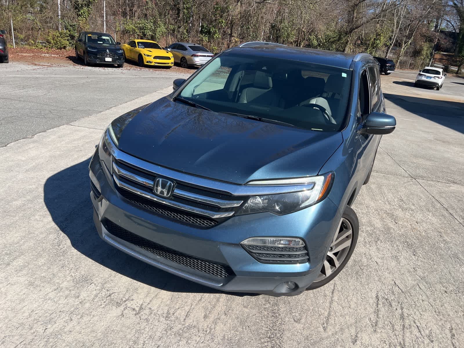 Thumbnail: 2017 Honda Pilot - 3