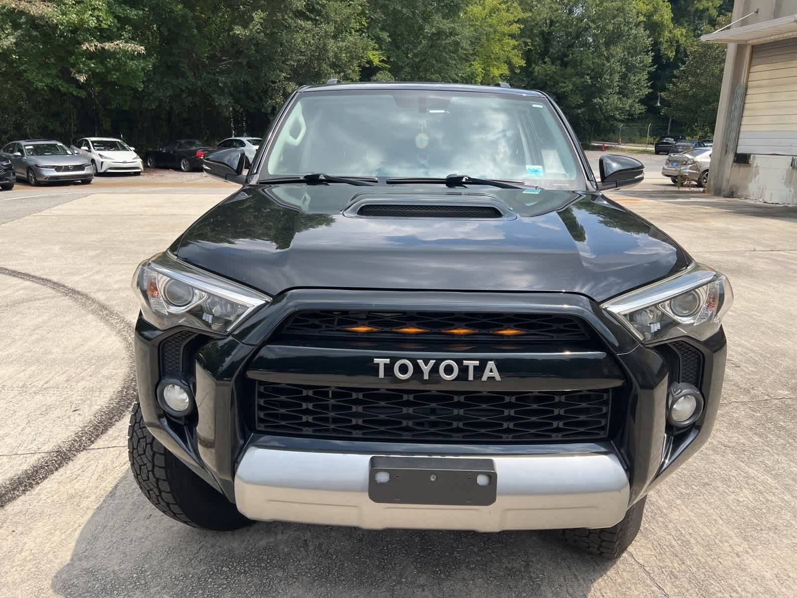 Thumbnail: 2019 Toyota 4Runner - 14