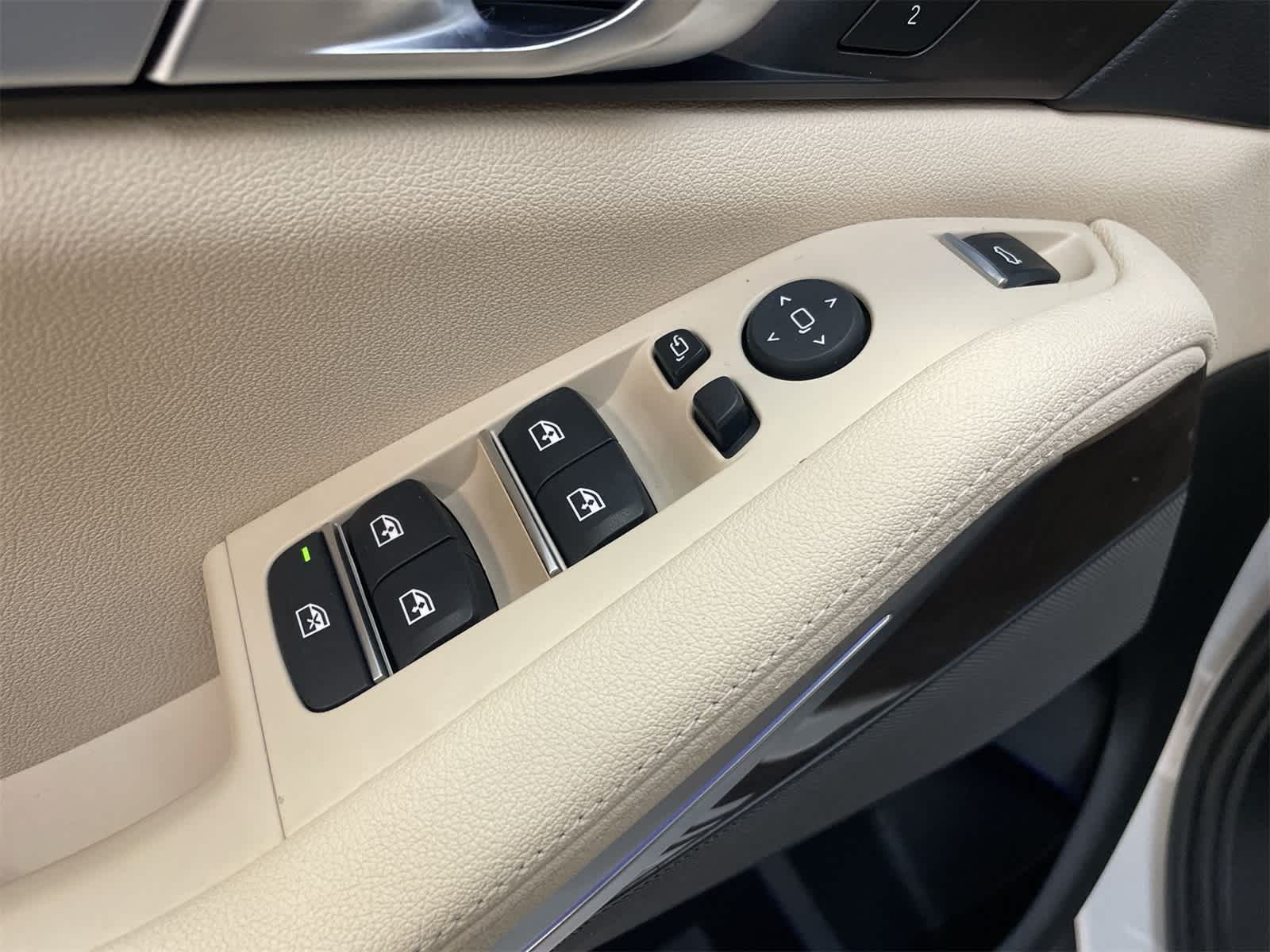 Thumbnail: 2021 BMW X5 - 18