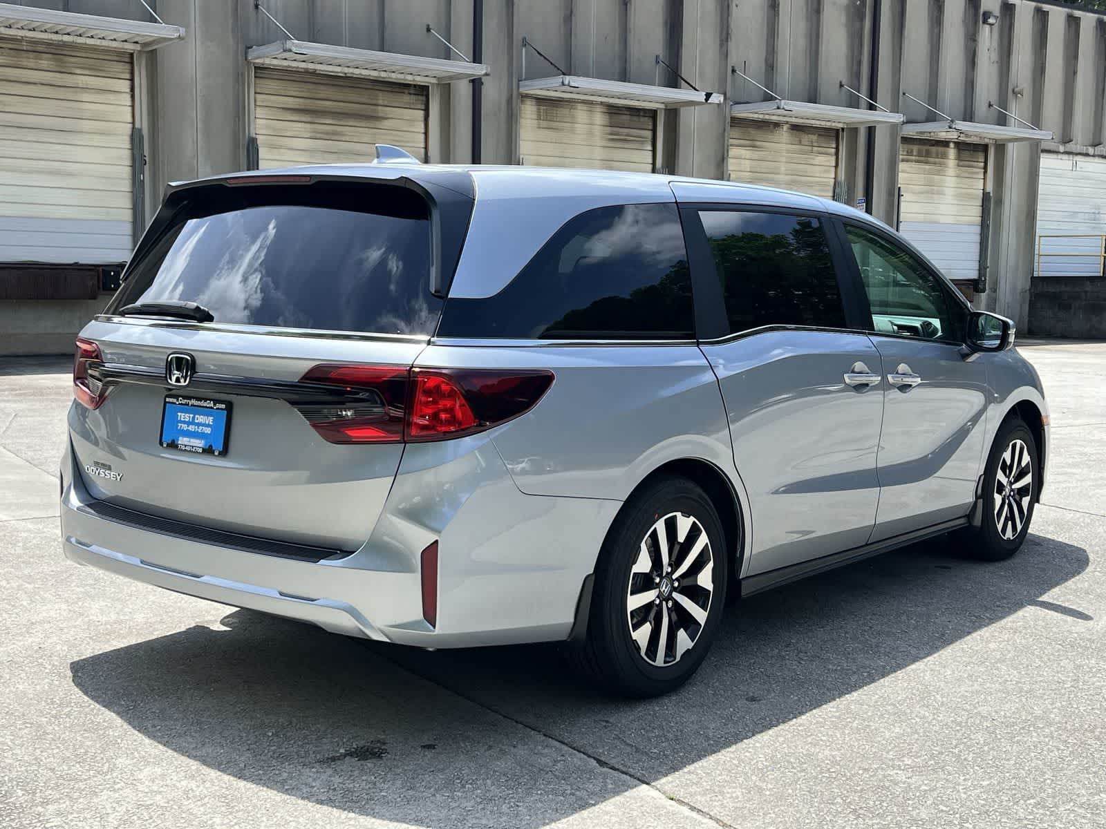 Thumbnail: 2026 Honda Odyssey - 4