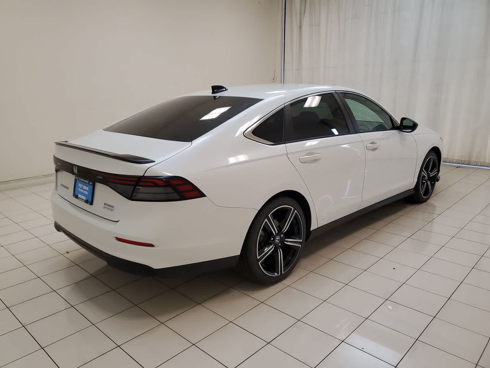Thumbnail: 2023 Honda Accord - 26