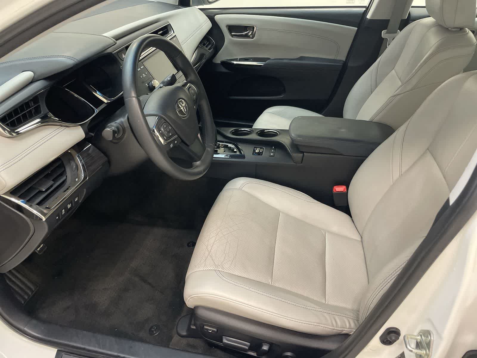 Thumbnail: 2014 Toyota Avalon - 19