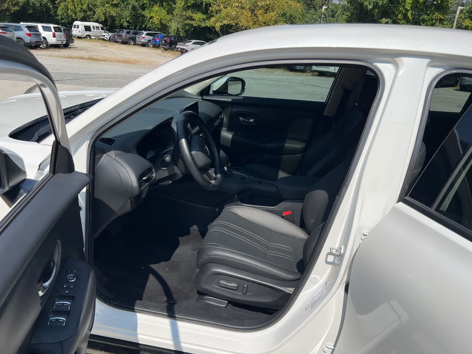 Thumbnail: 2025 Honda HR-V - 16
