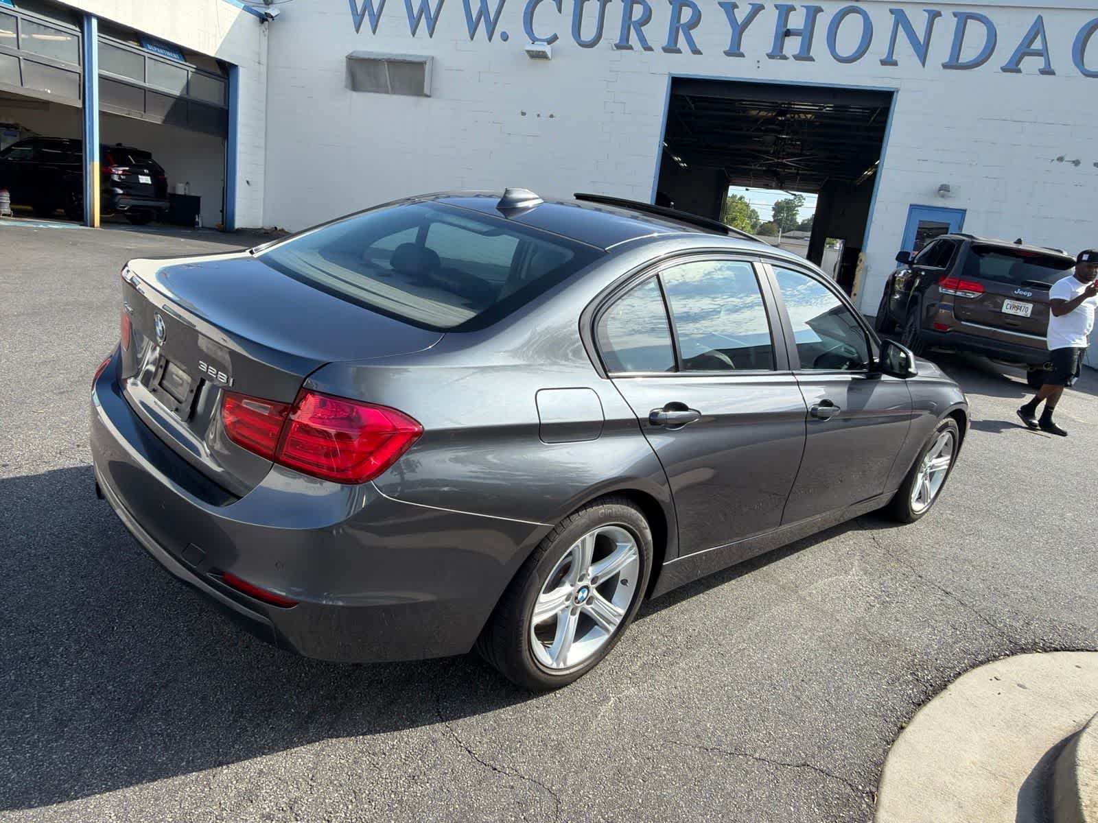 Thumbnail: 2013 BMW 3 Series - 11