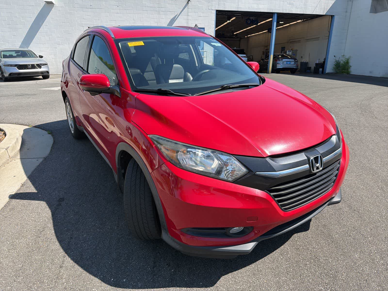 Thumbnail: 2016 Honda HR-V - 13