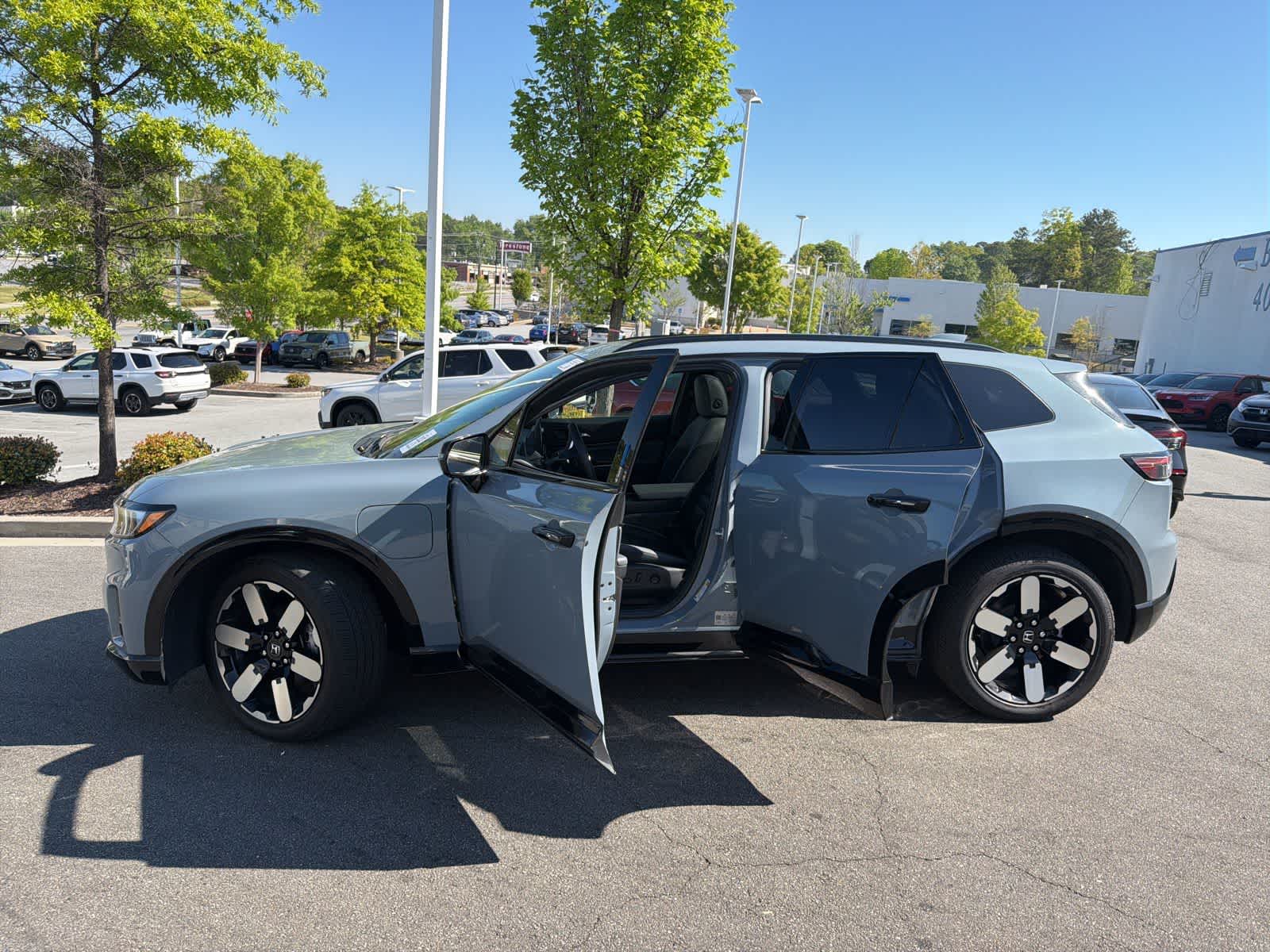 Thumbnail: 2025 Honda Prologue - 17