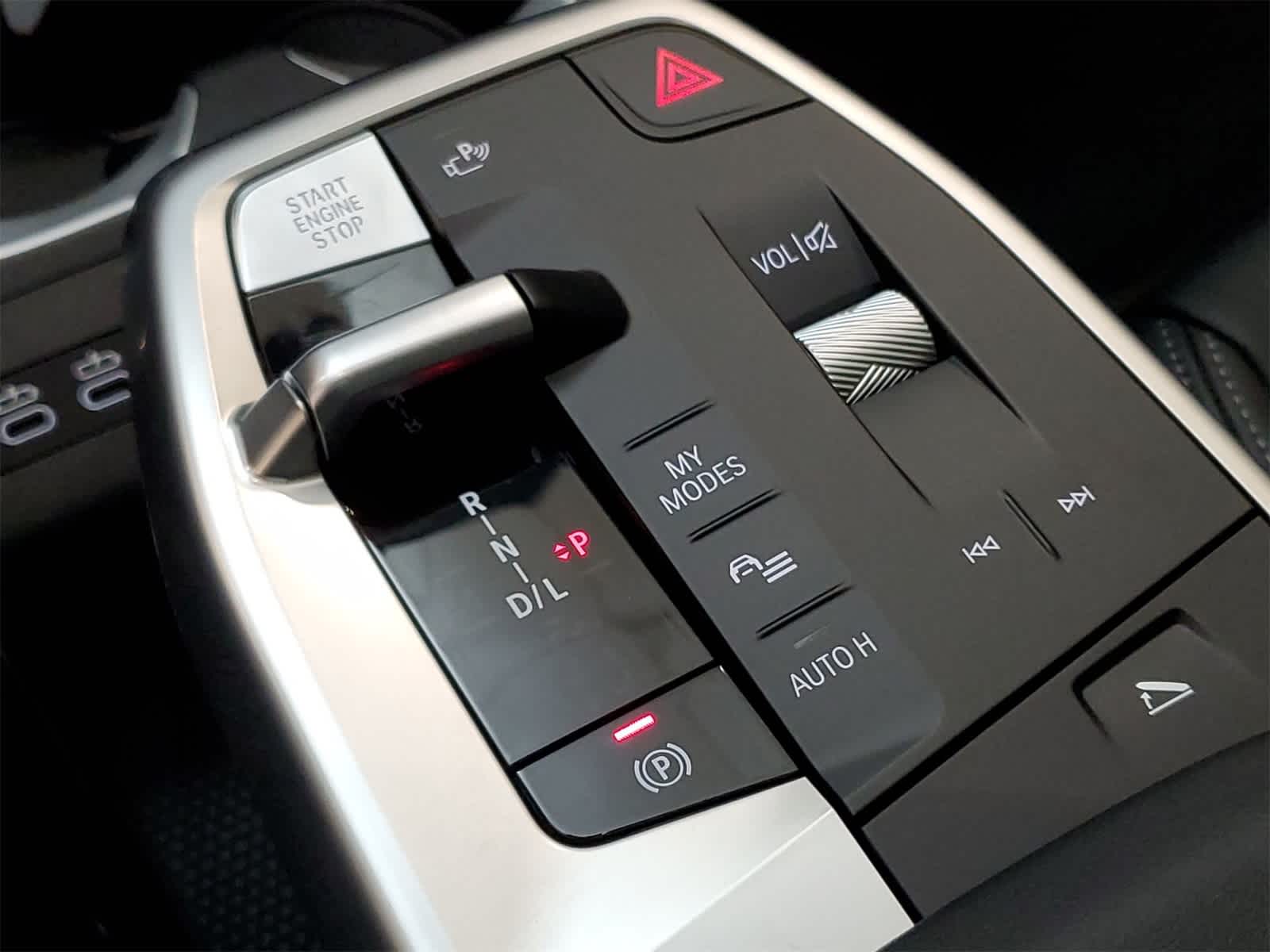 Thumbnail: 2025 BMW X1 - 10