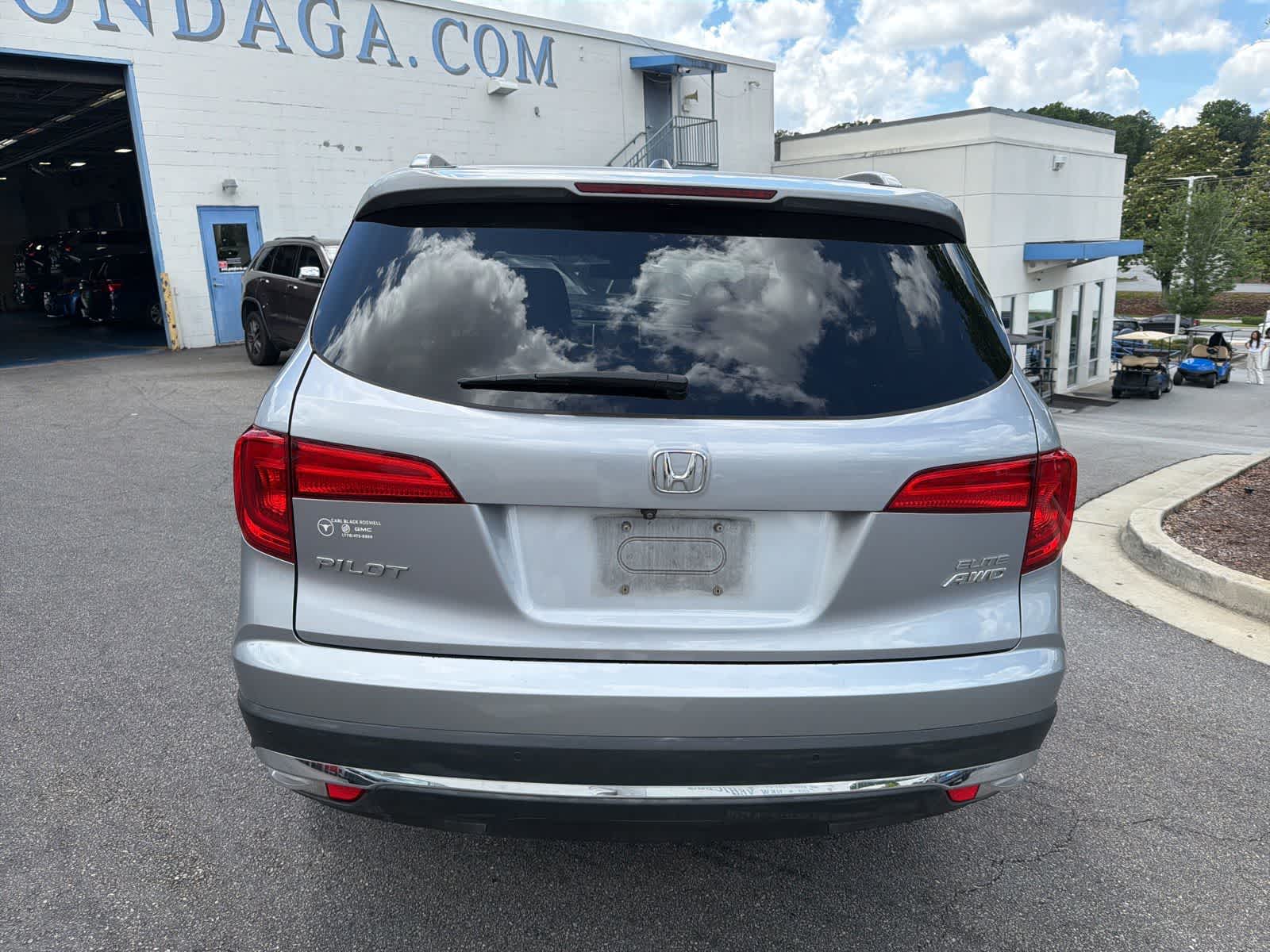 Thumbnail: 2016 Honda Pilot - 10