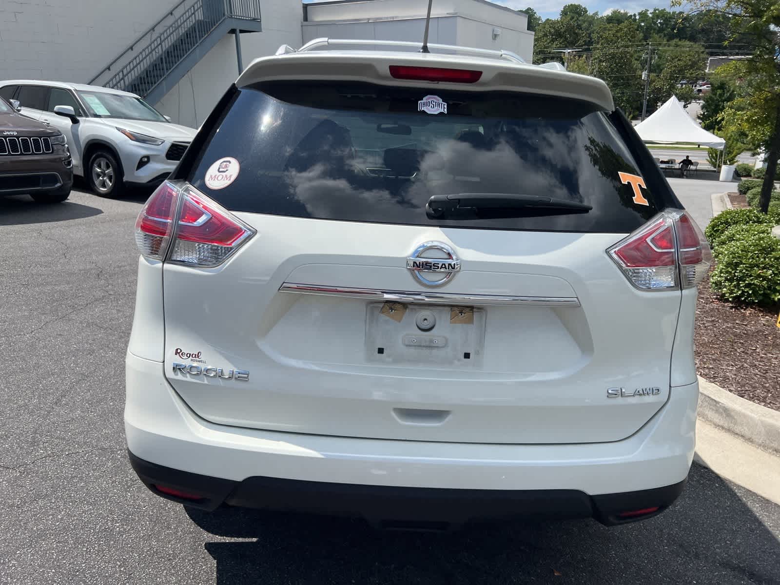 Thumbnail: 2015 Nissan Rogue - 10