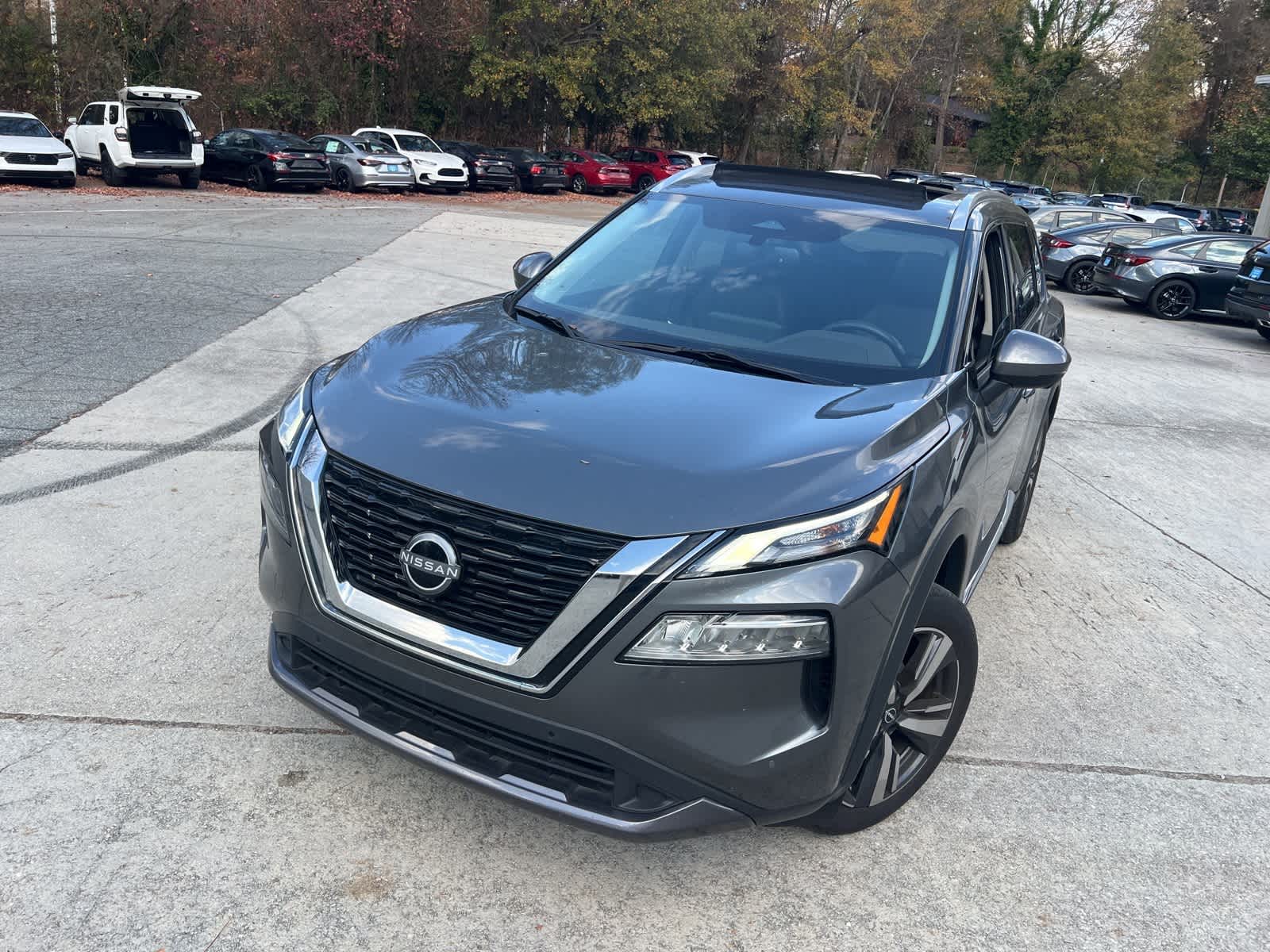 2023 Nissan Rogue SL photo 3