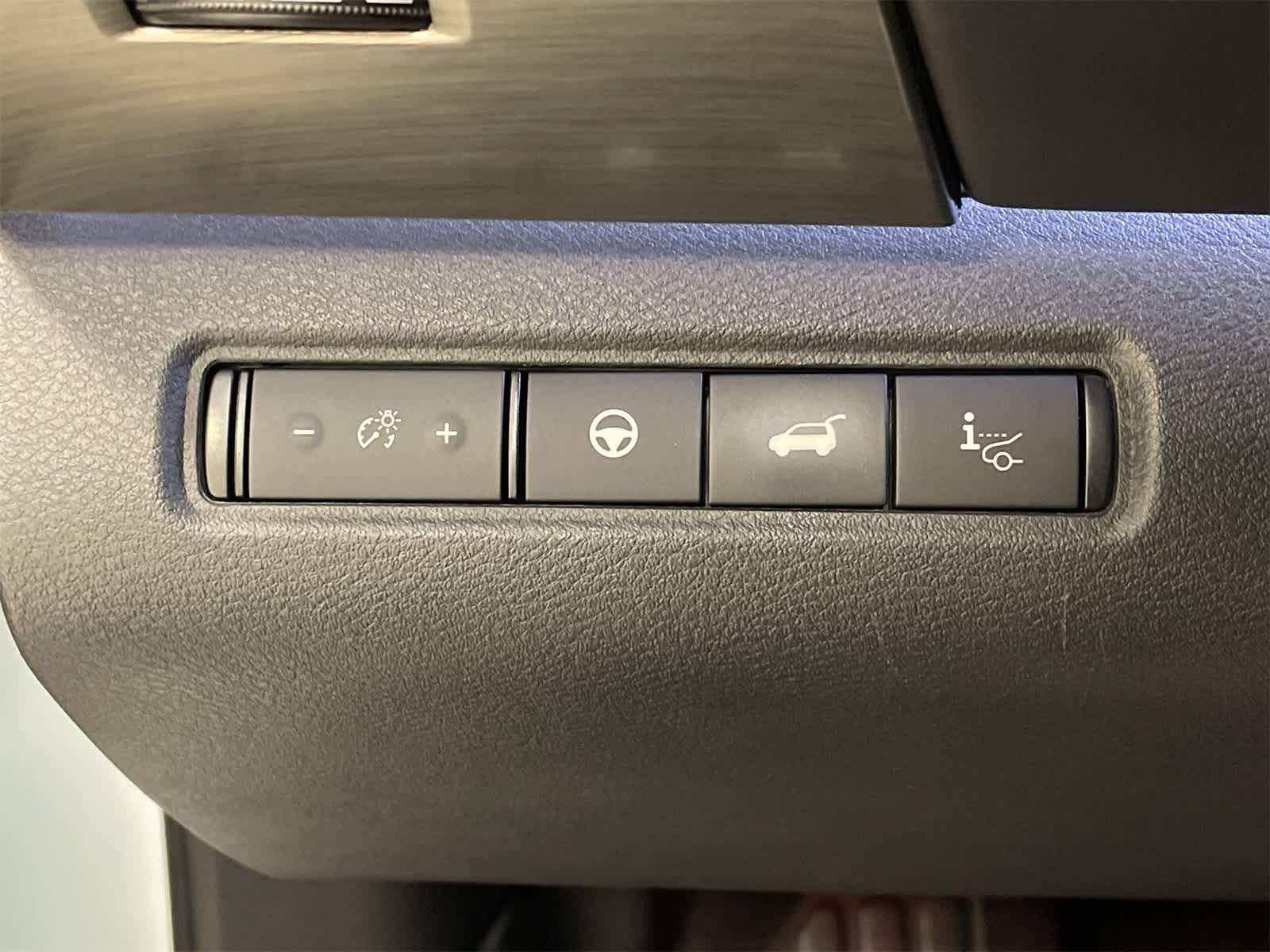 Thumbnail: 2023 Nissan Pathfinder - 32