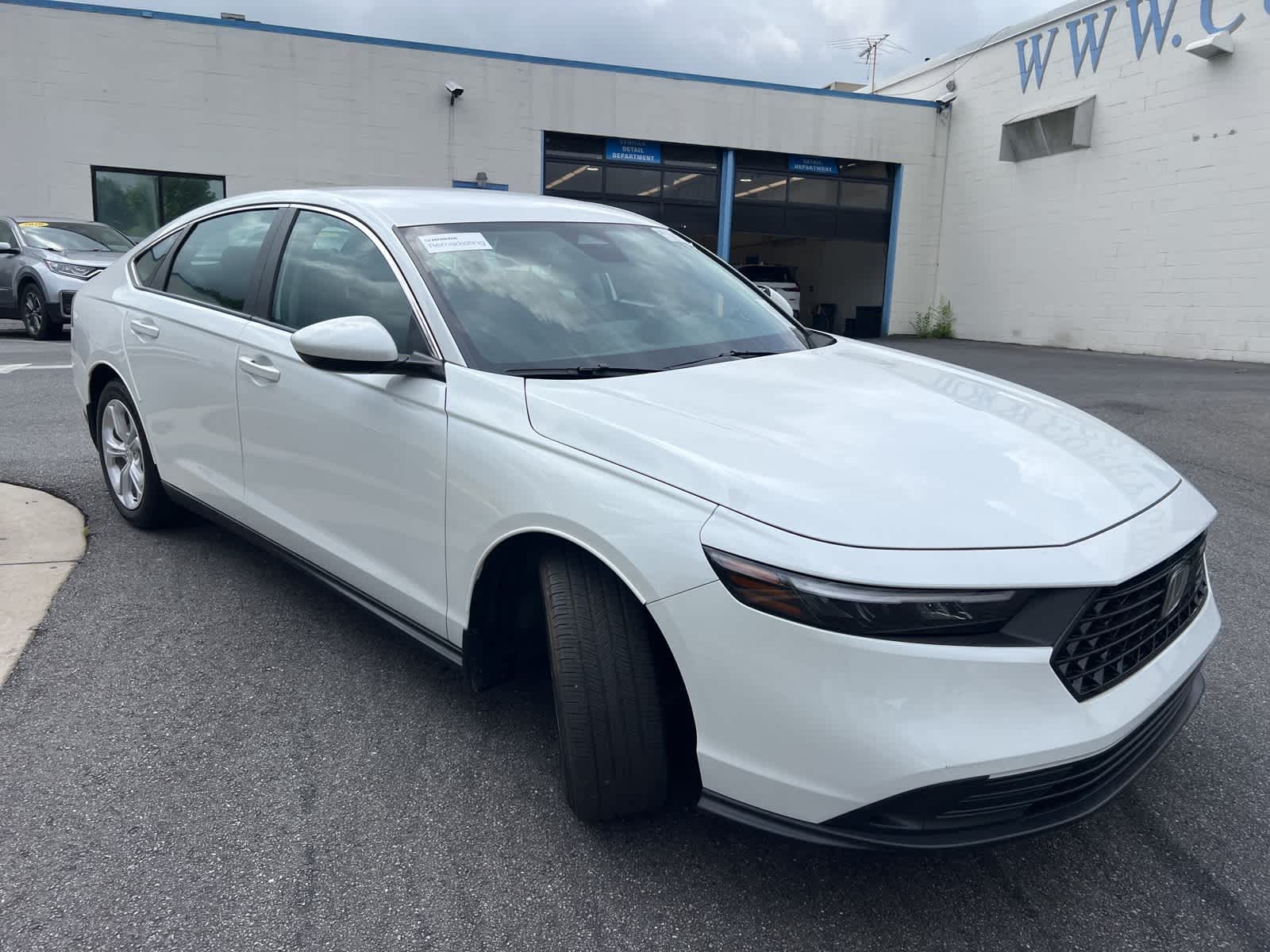 2025 Honda Accord LX 13