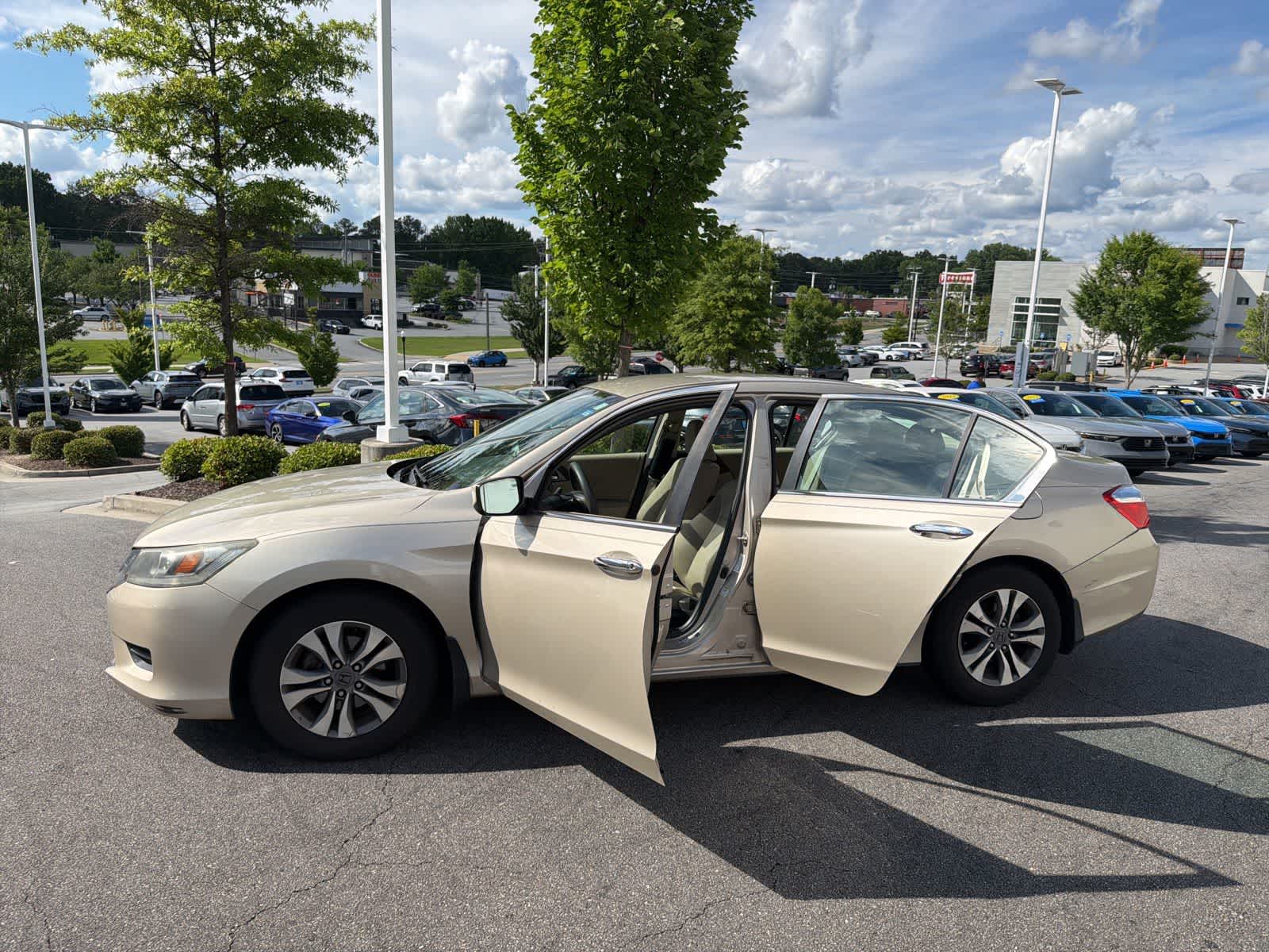 Thumbnail: 2014 Honda Accord - 18