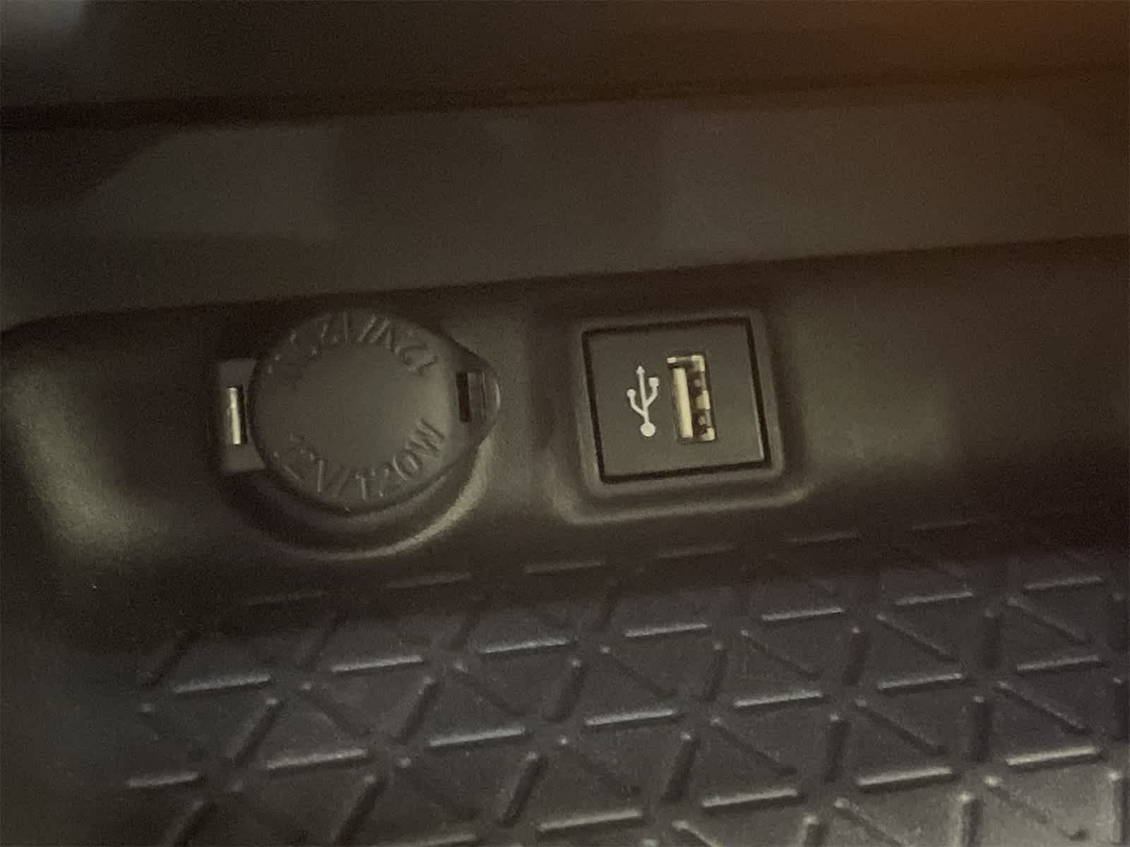 Thumbnail: 2023 Toyota RAV4 - 6