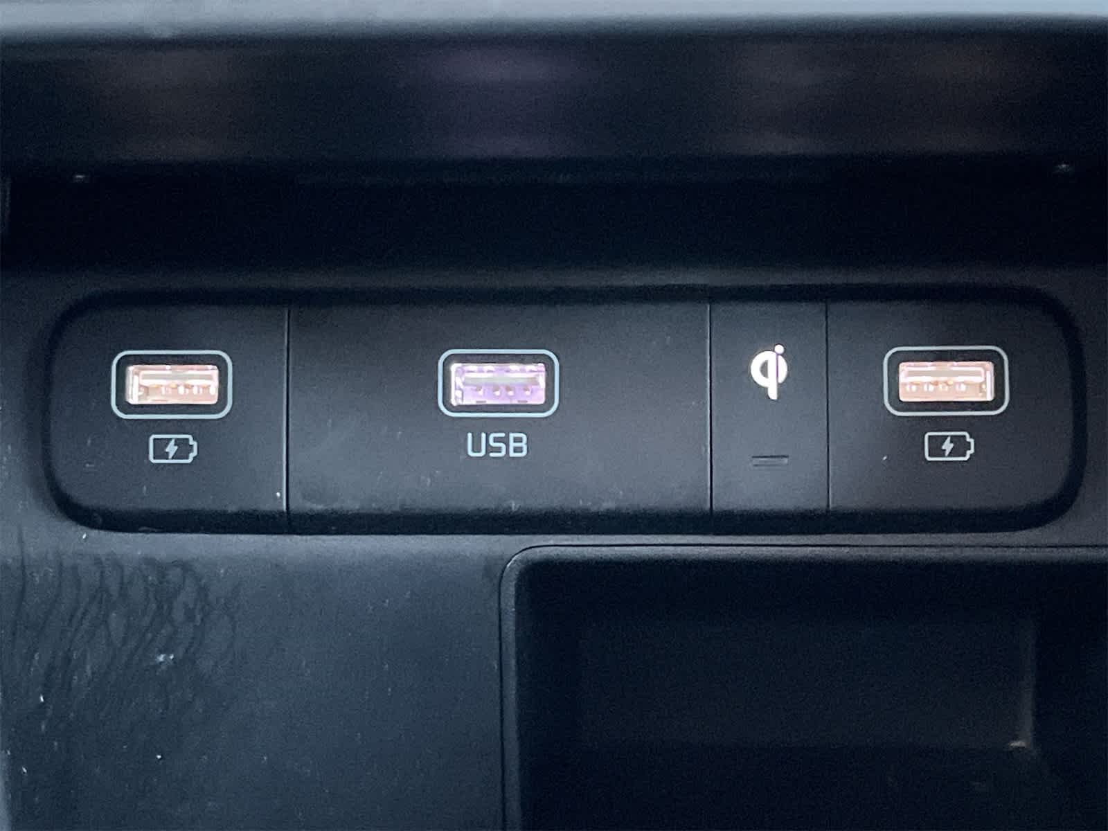 Thumbnail: 2021 Kia Sorento - 8