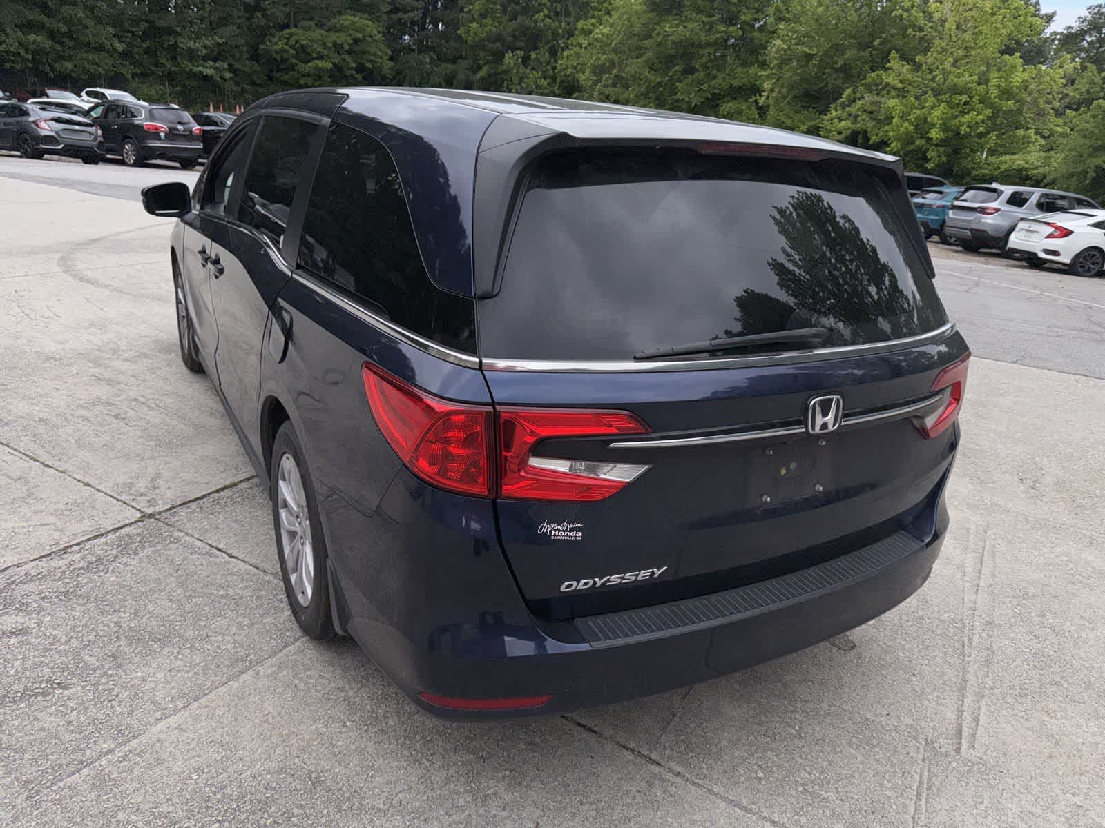 Thumbnail: 2021 Honda Odyssey - 8