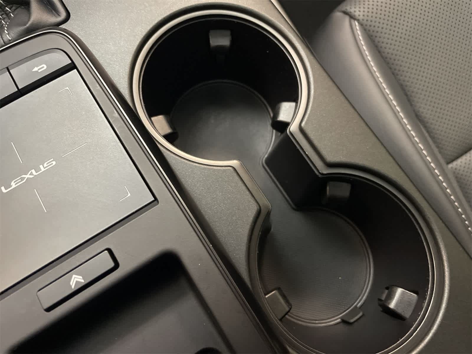 Thumbnail: 2024 Lexus IS - 10