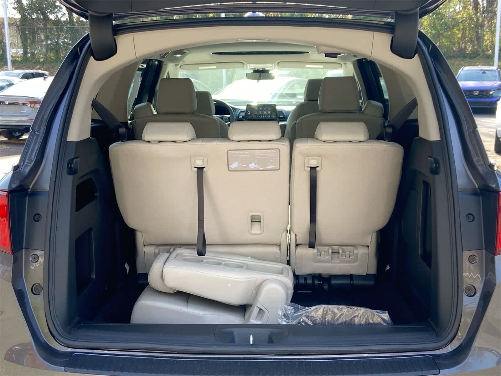 Thumbnail: 2025 Honda Odyssey - 9