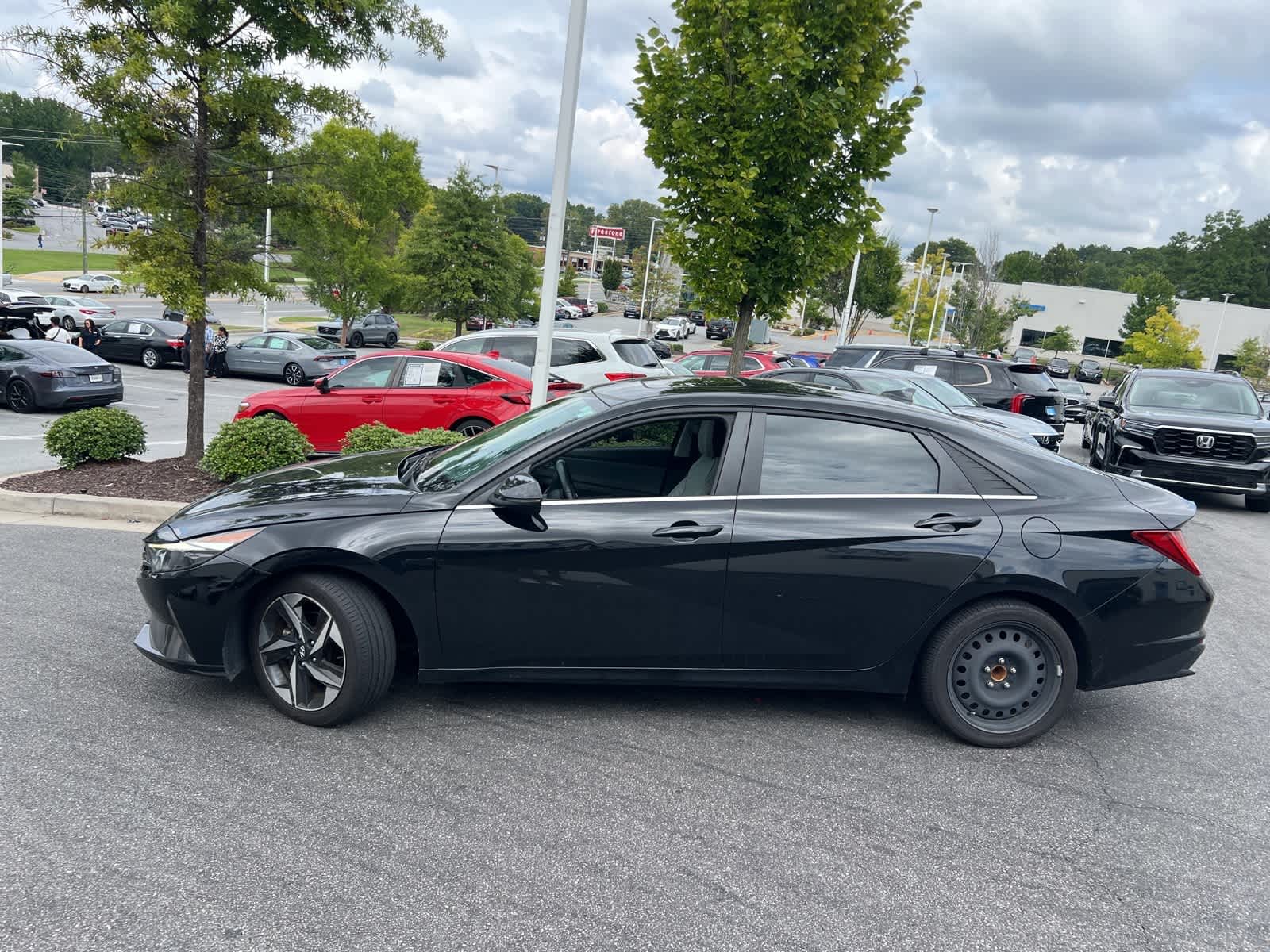 Thumbnail: 2023 Hyundai Elantra - 7