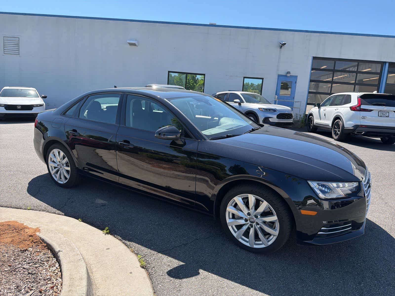 Thumbnail: 2017 Audi A4 - 11