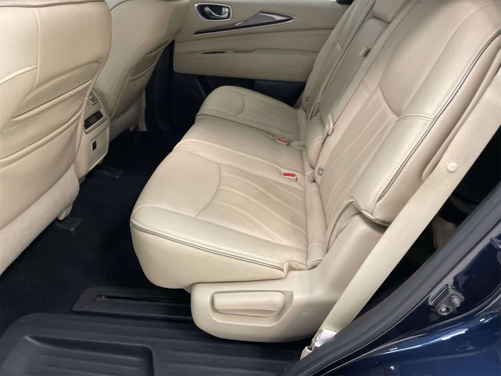 Thumbnail: 2017 INFINITI QX60 - 22