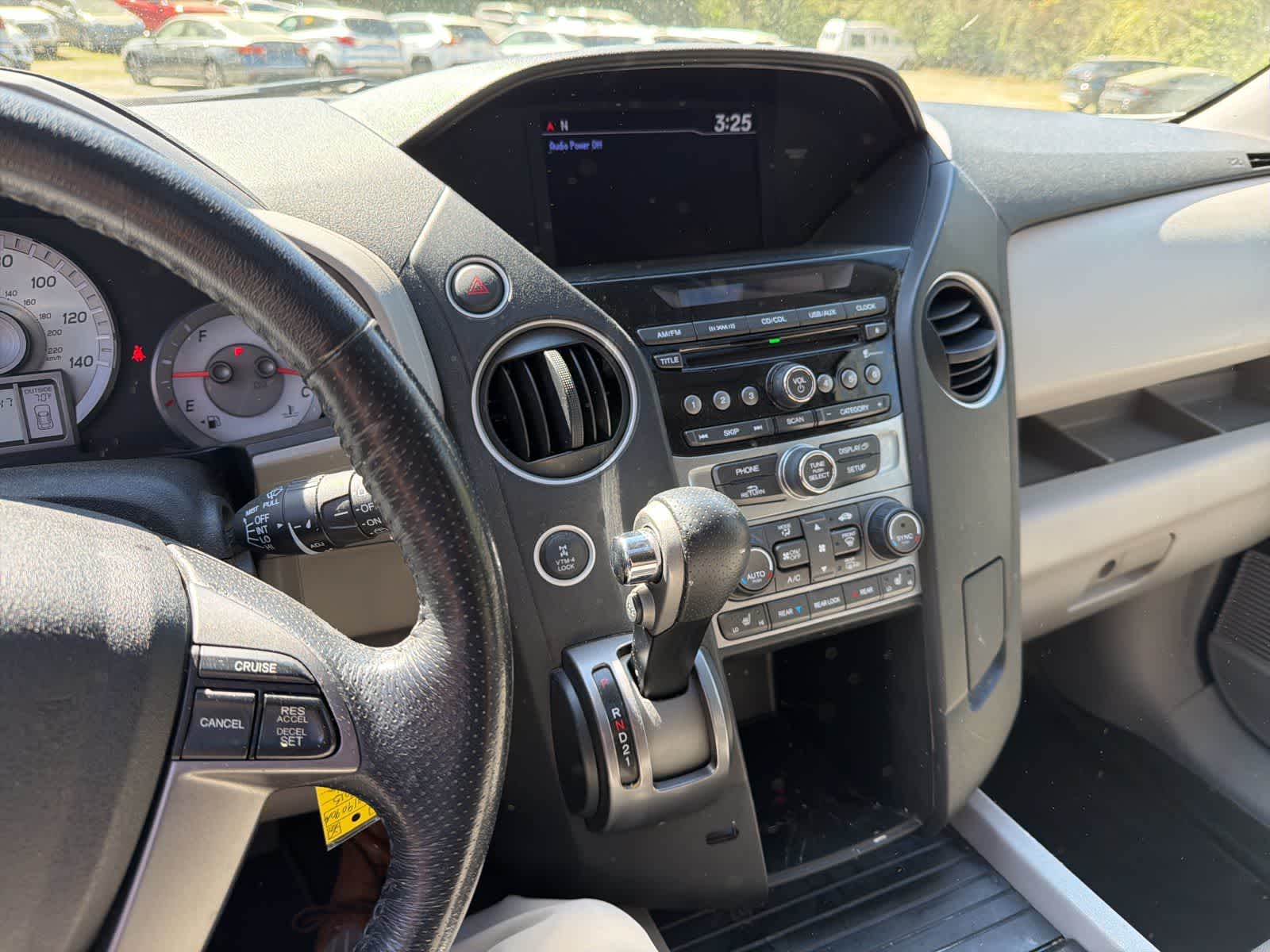 Thumbnail: 2015 Honda Pilot - 20