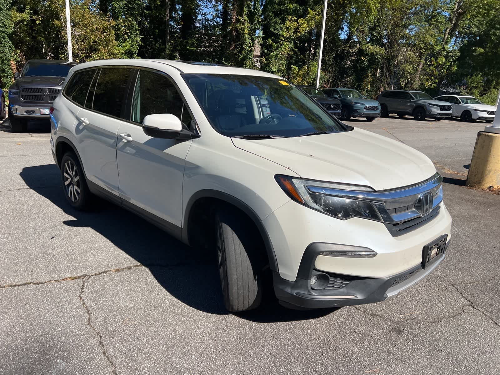 Thumbnail: 2019 Honda Pilot - 12