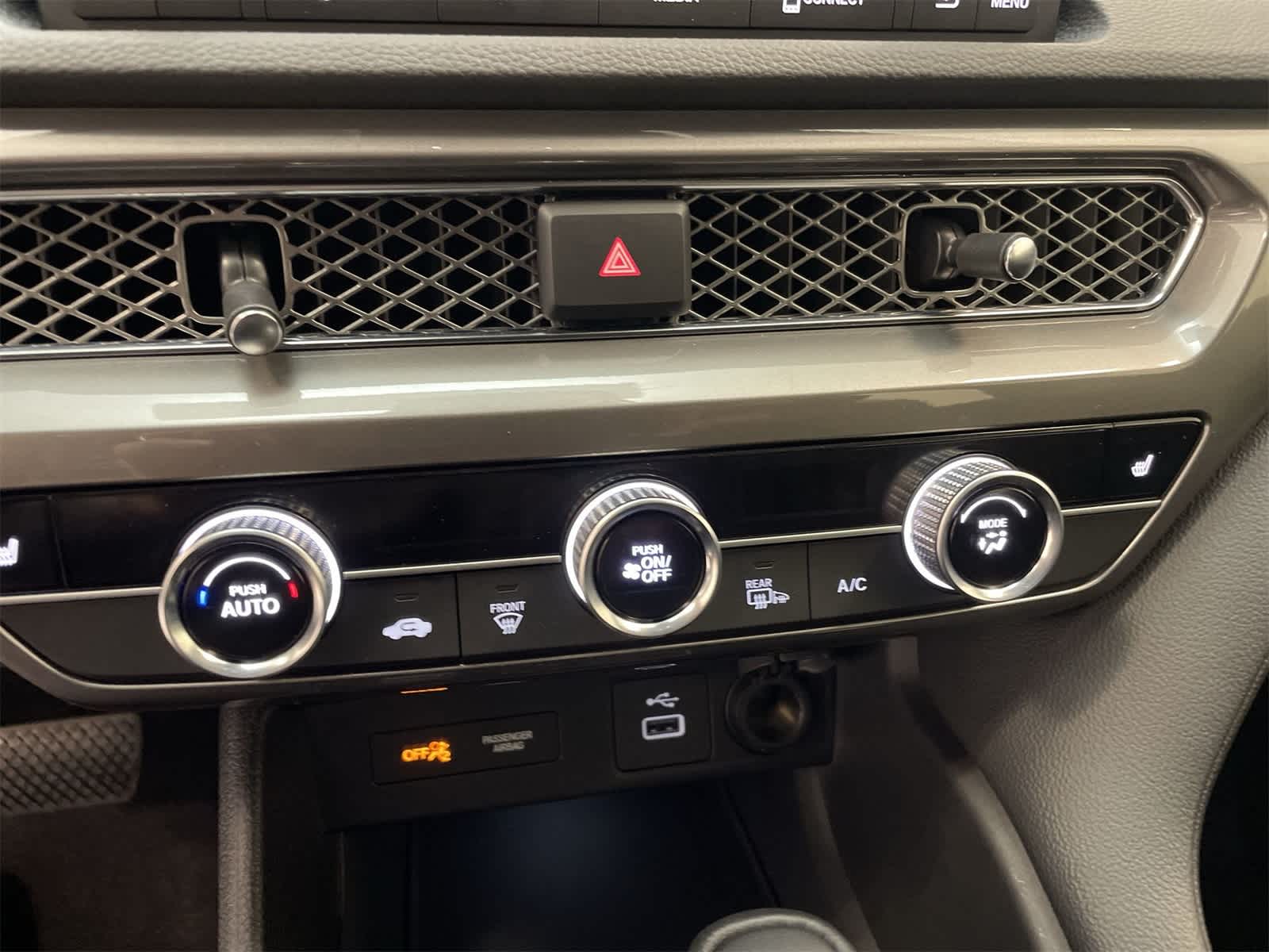 Thumbnail: 2024 Acura Integra - 30