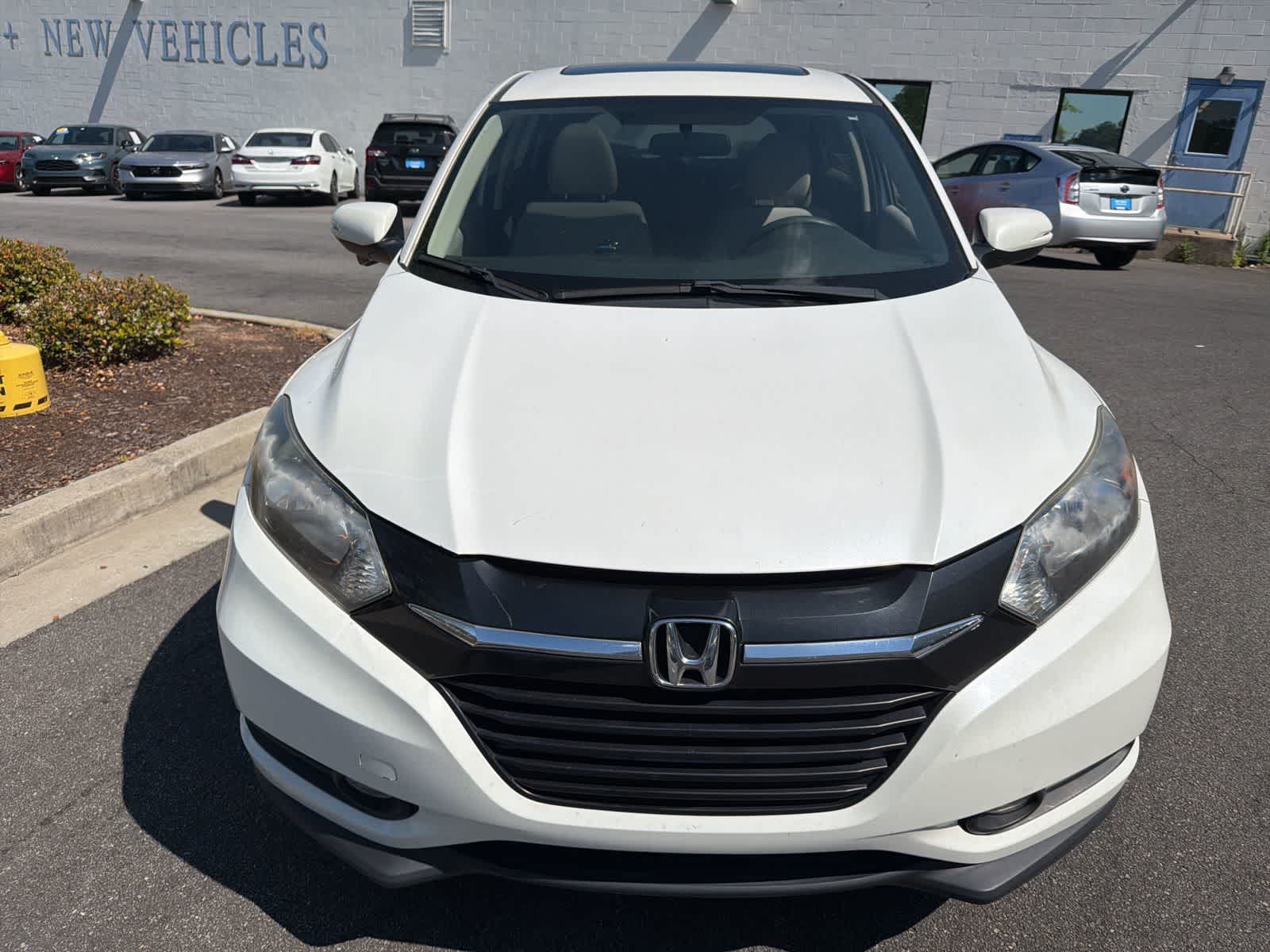 Thumbnail: 2018 Honda HR-V - 14