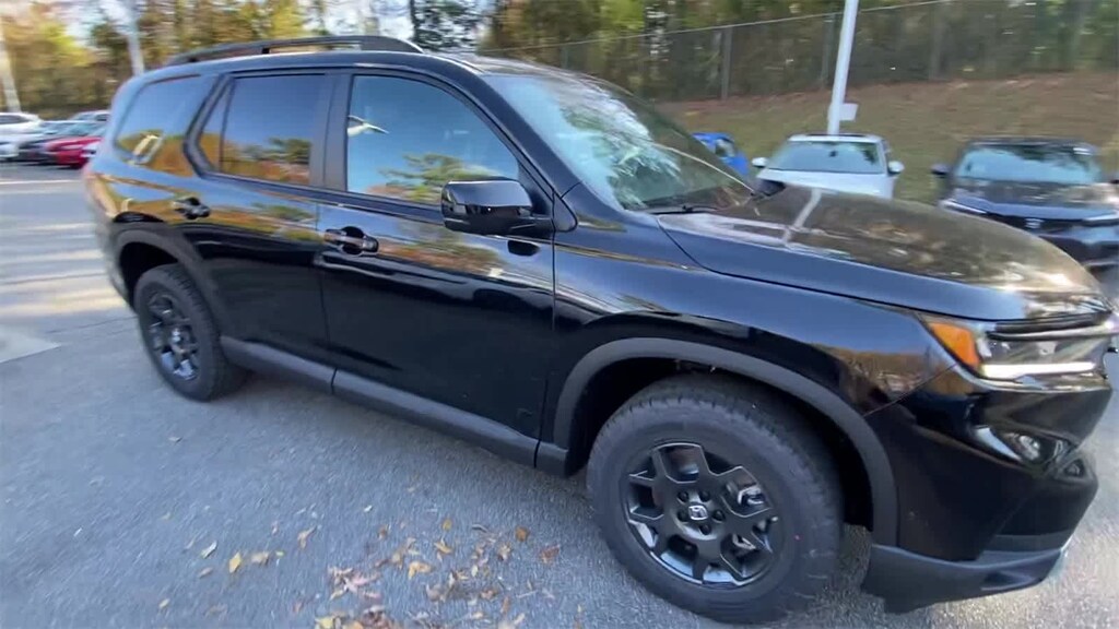 New 2025 Honda Pilot TrailSport SUV