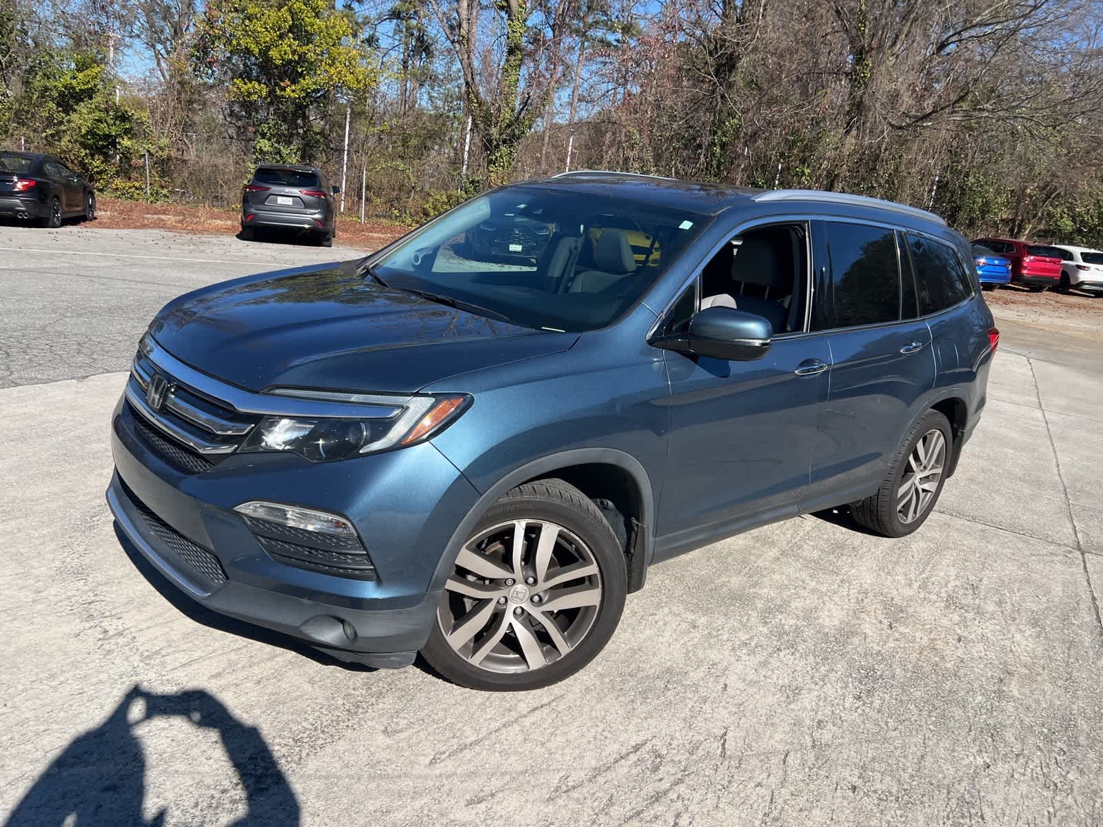 Thumbnail: 2017 Honda Pilot - 4