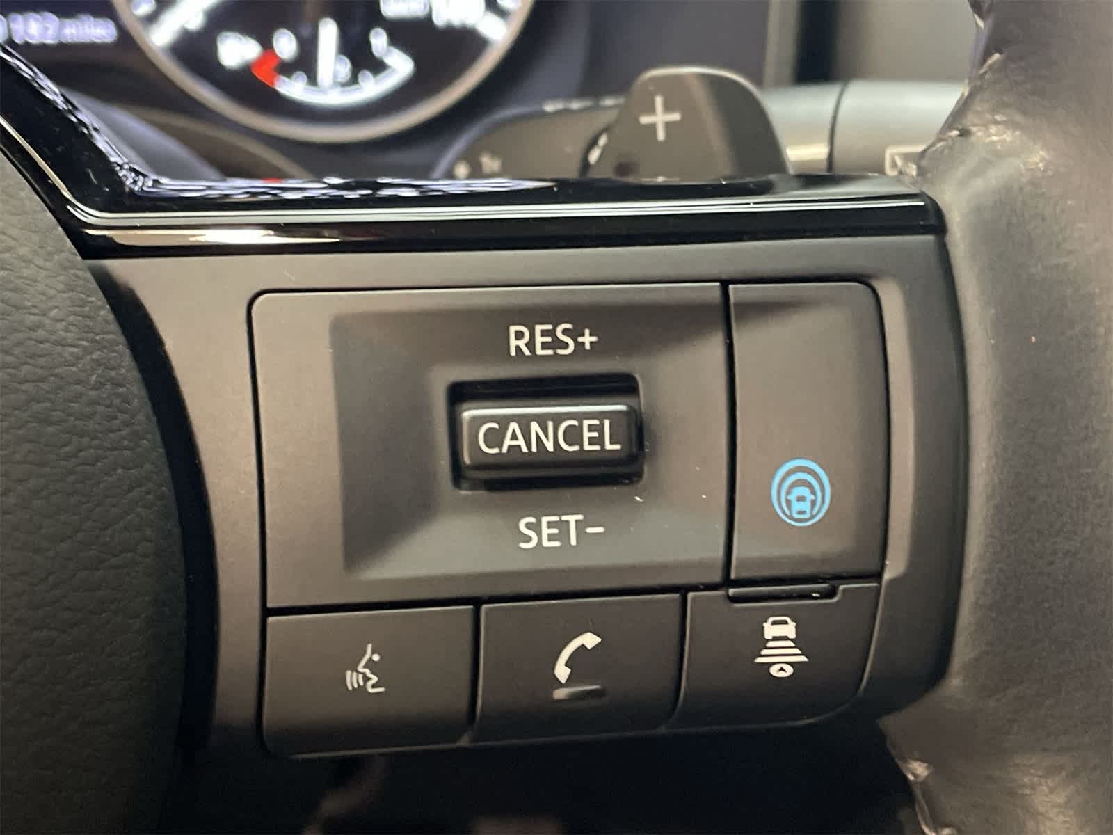 Thumbnail: 2023 Nissan Rogue - 14