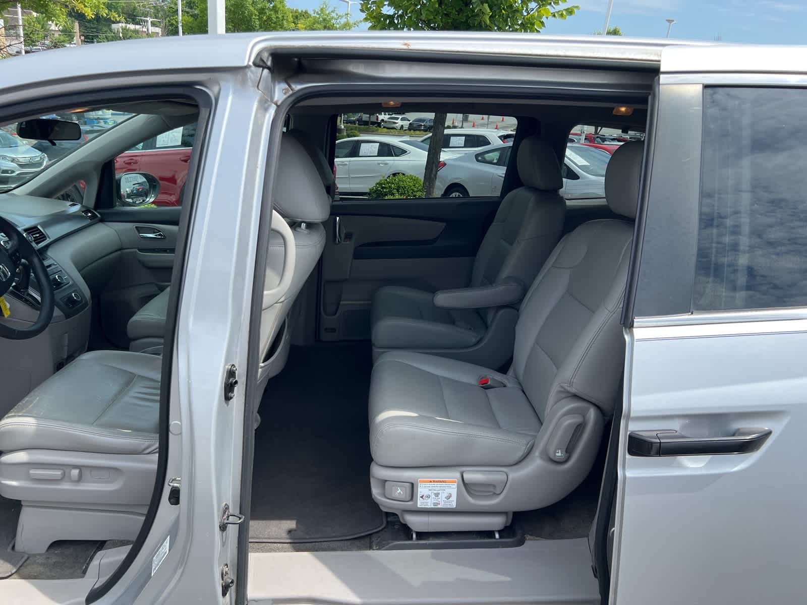Thumbnail: 2014 Honda Odyssey - 15