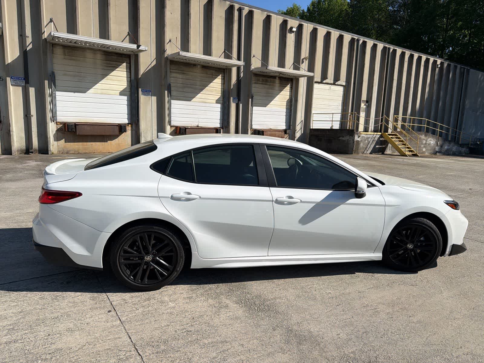 Thumbnail: 2025 Toyota Camry - 11