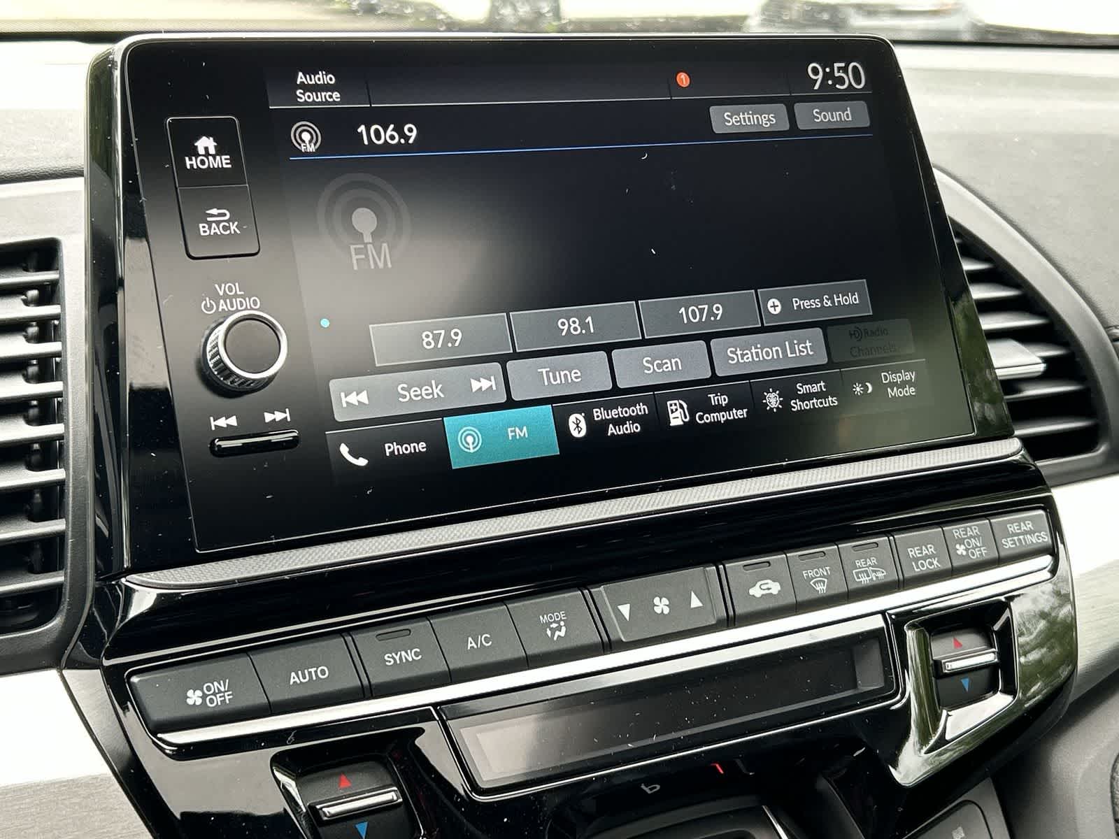 Thumbnail: 2026 Honda Odyssey - 15